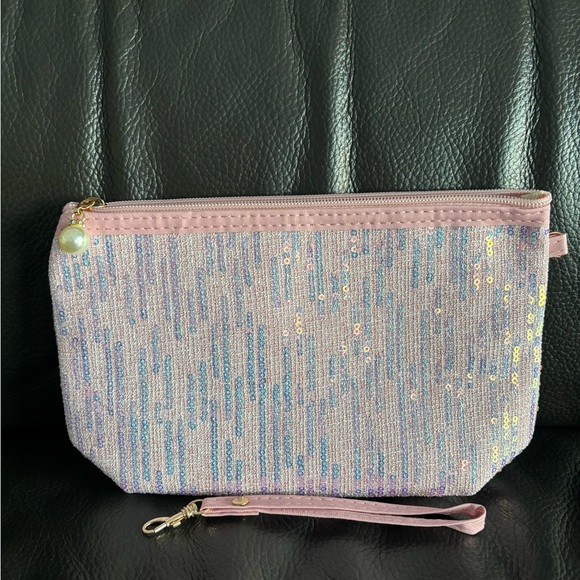 Pink Sequins Make Up Bag Wristlet Clutch - Picture 3 of 3